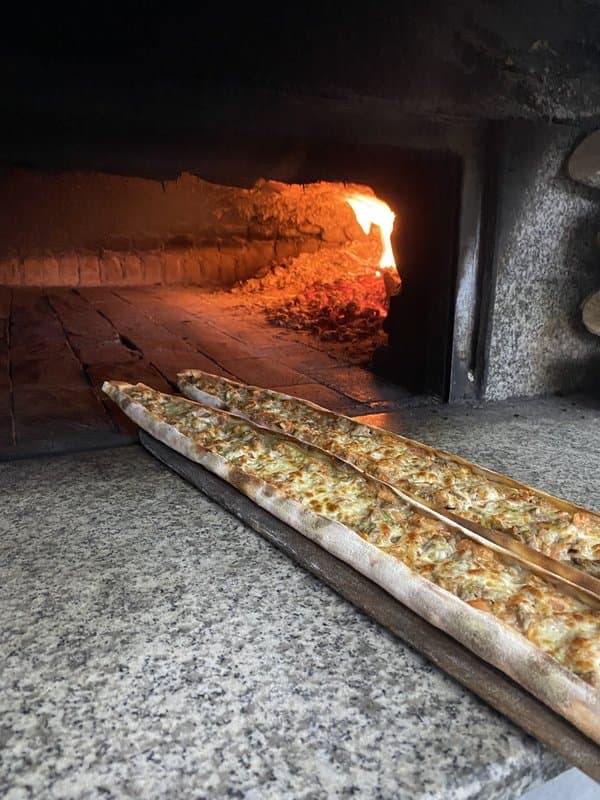 Ünlü Pide Salonu