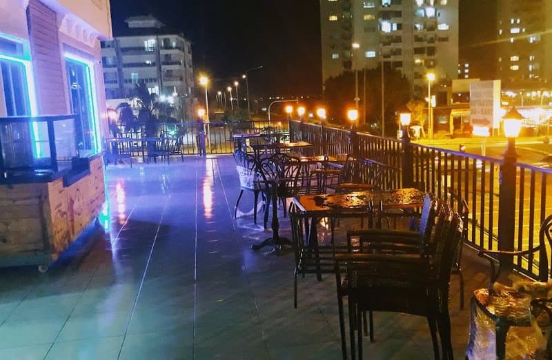 Qohle Hookah Lounge LARA