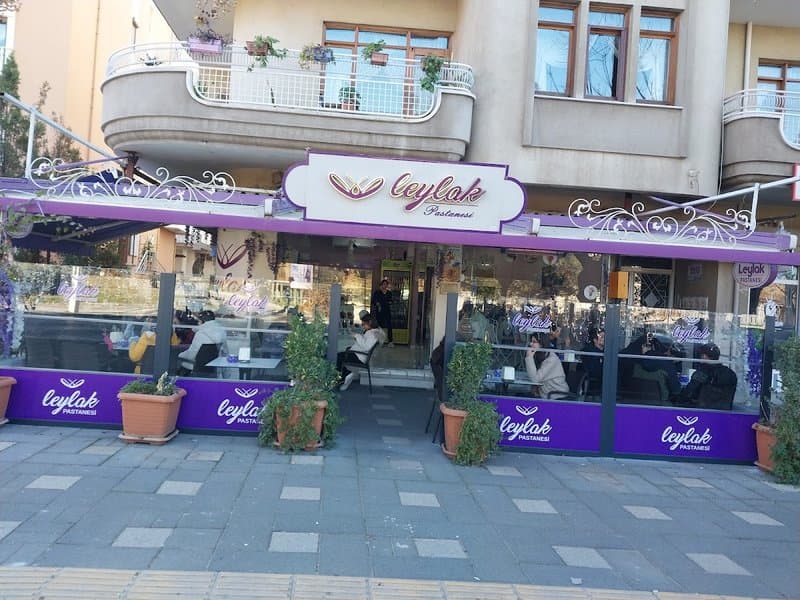Leylak Pastanesi