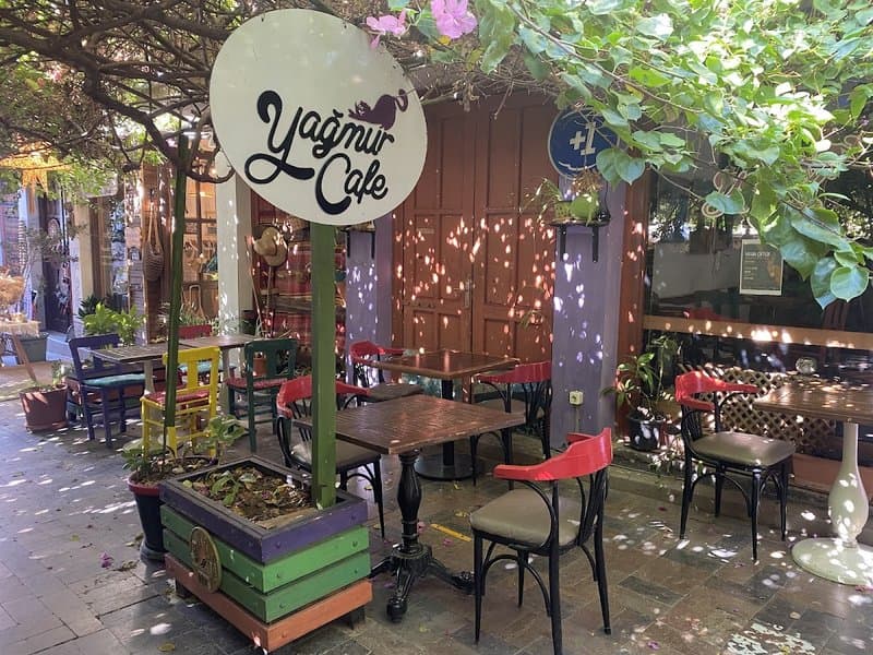 Yağmur Cafe