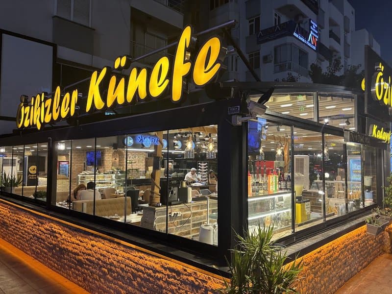 Özikizler Künefe Antalya Lara Şubesi