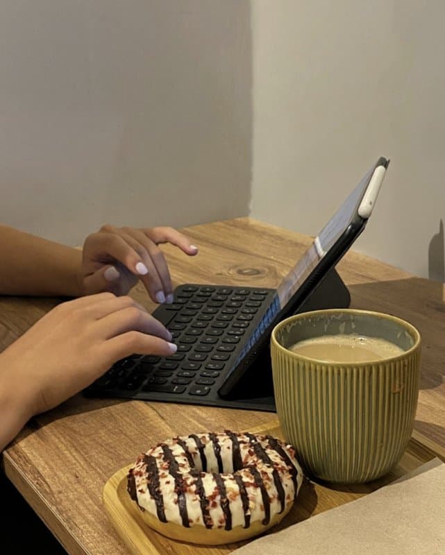 Long Coffee & Bakery