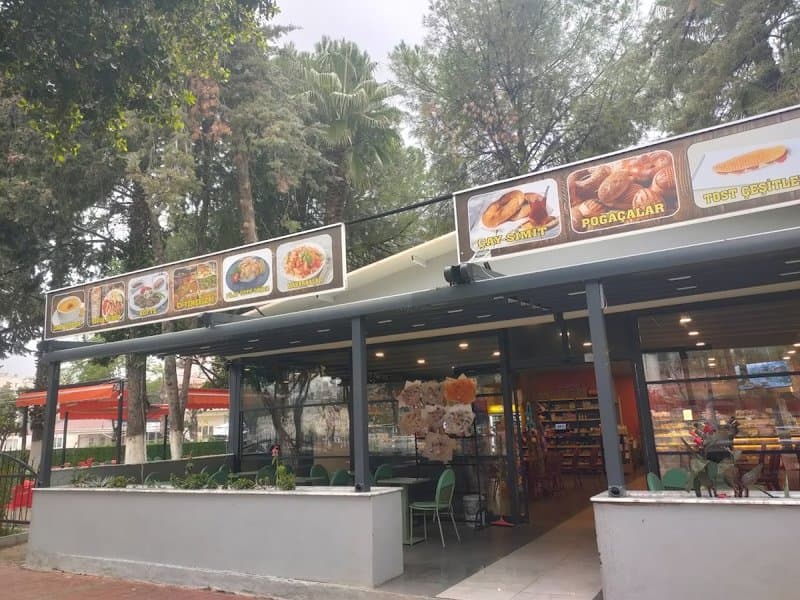 FAYNESS GARDEN FASTFOOD CAFE