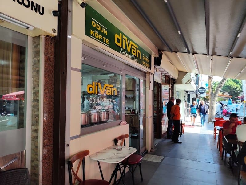Divan Odun Köfte & Çorba Salonu