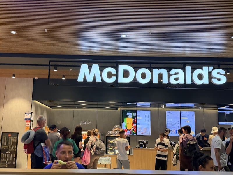 McDonald's Antalya Havalimanı T2 Dış Hatlar Hava