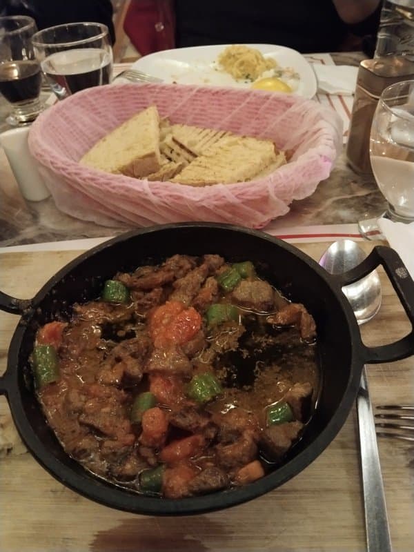 Bizzgara Et Mangal