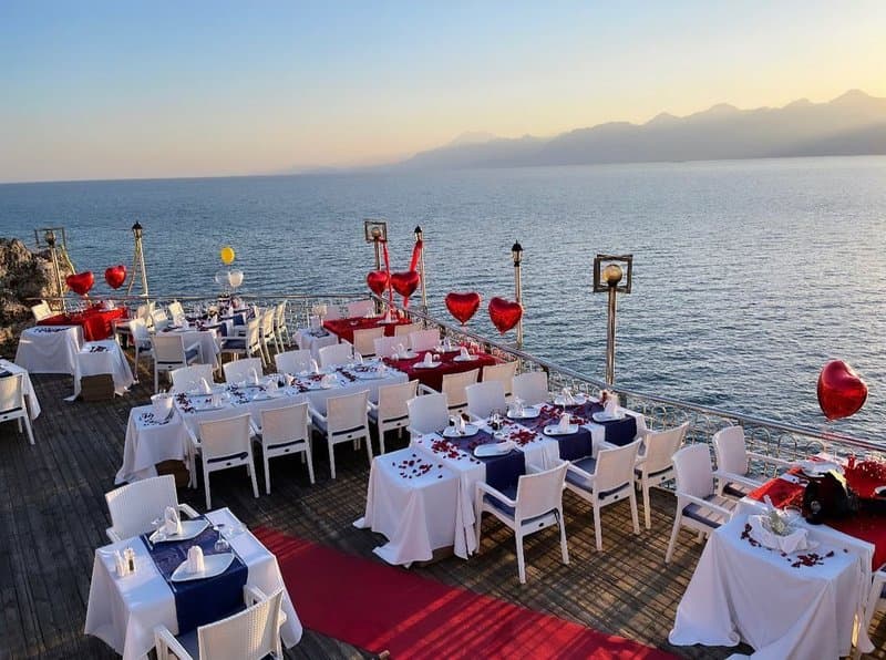 Edalya Cafe & Restaurant