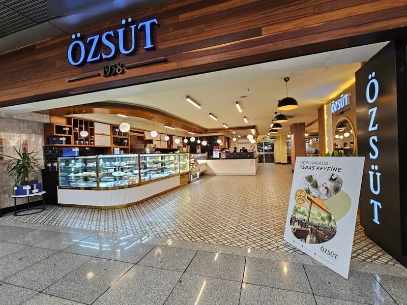 Özsüt