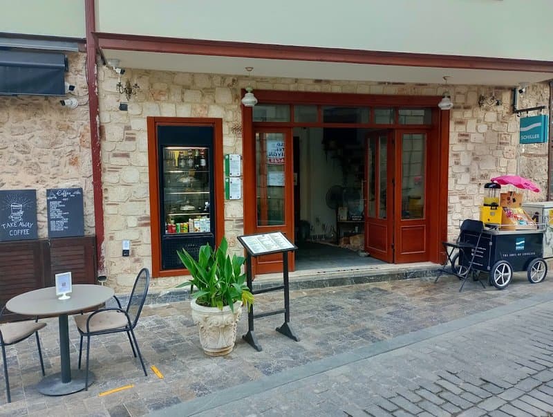 Schiller Kaffee and Patisserie & Saye Konak Hotel Oldtown