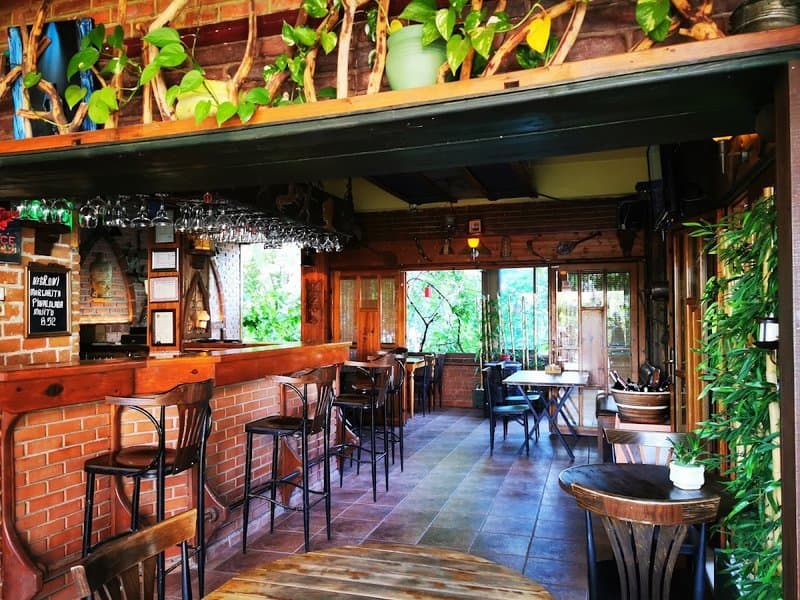 Co Co Cafe Bar