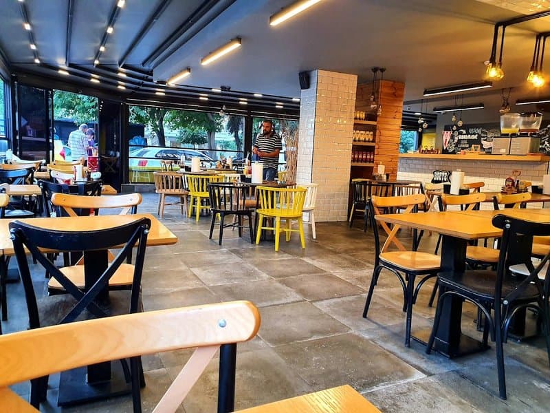 Route Burger House